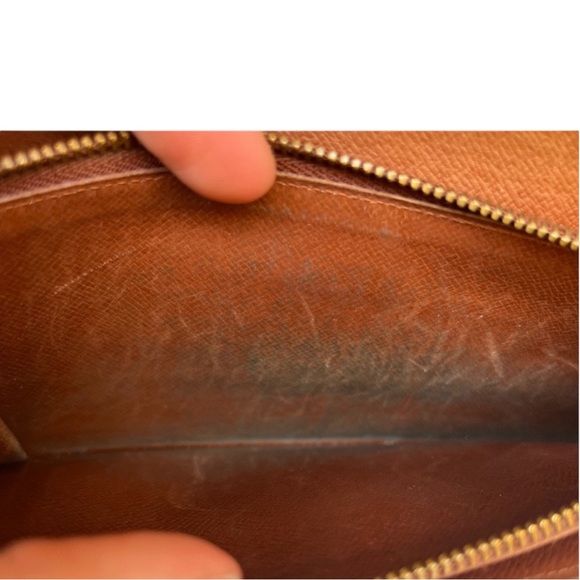 Authentic Louis Vuitton Sarah Wallet - Picture 8 of 10
